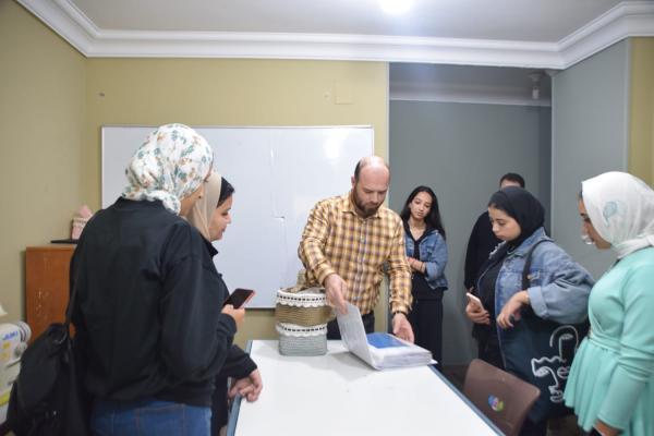 تدريب عملي لطلاب جامعة القاهرة