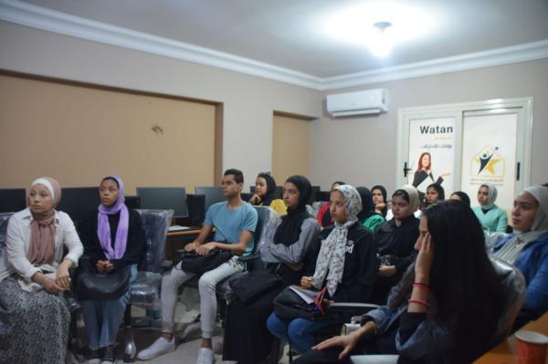 تدريب عملي لطلاب جامعة القاهرة
